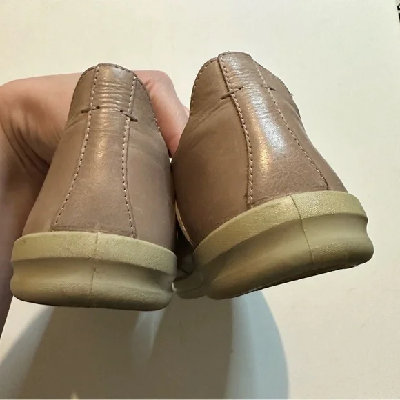 KEEN Women's Lorelai II Leather Sneaker Tan/Brick Dust Size 9 - Picture 5 of 7